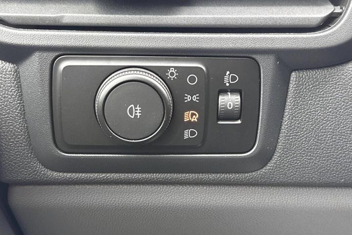 Sort Ford Transit Custom 320 L1 fra 2026