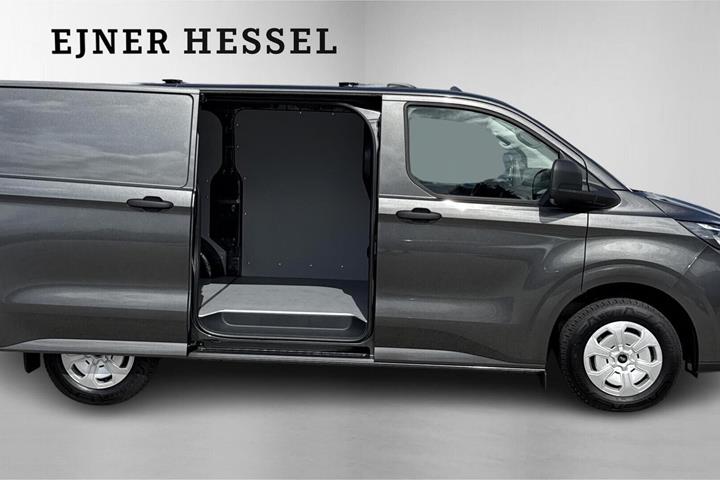 Grå Ford Transit Custom 320 L1 fra 2026