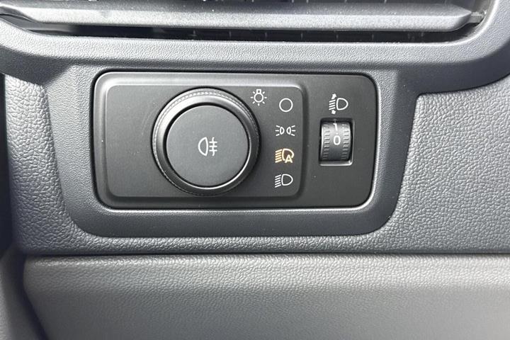 Grå Ford Transit Custom 320 L1 fra 2026