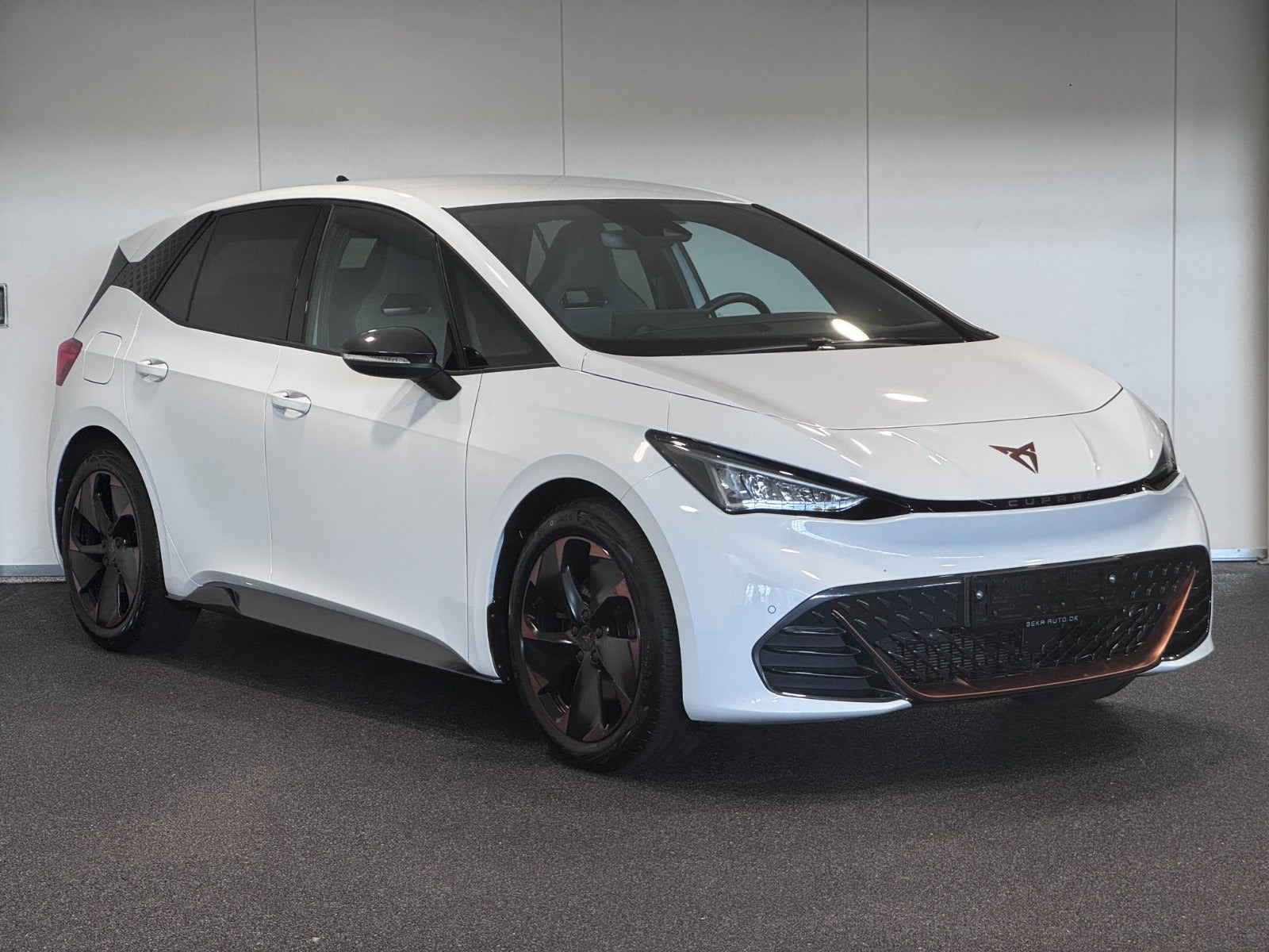 Hvid Cupra Born fra 2024