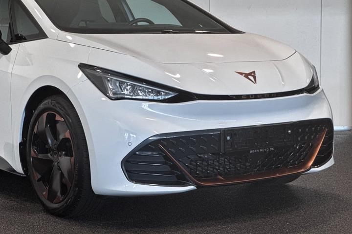 Hvid Cupra Born fra 2024