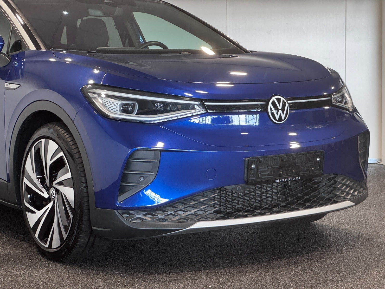 Blå VW ID.4 fra 2023
