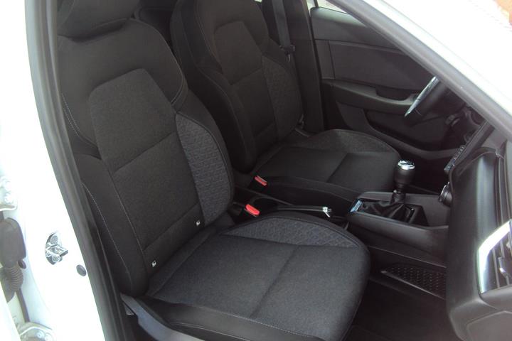 Hvid Renault Clio V fra 2022