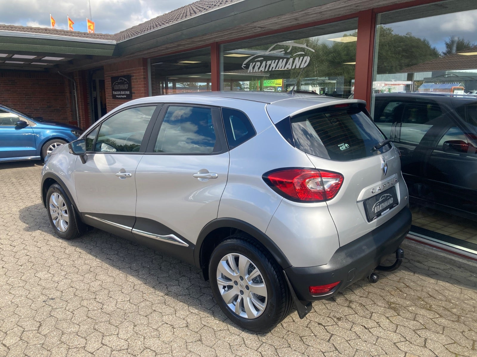 Sølv Renault Captur fra 2016