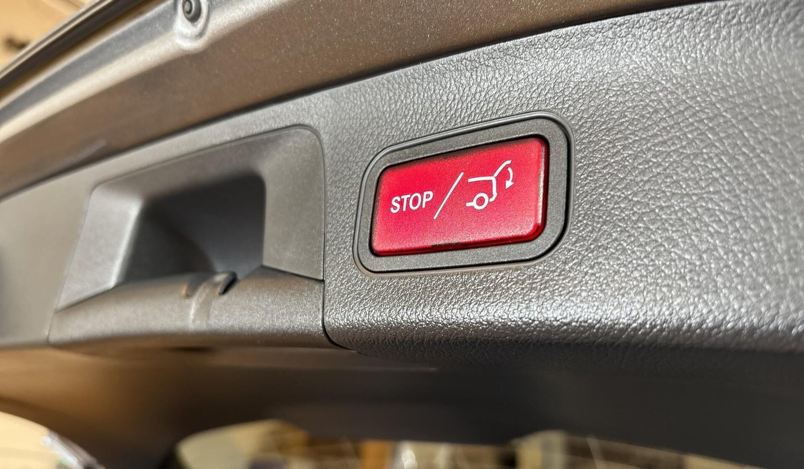 Grå Mercedes EQA250+ fra 2025