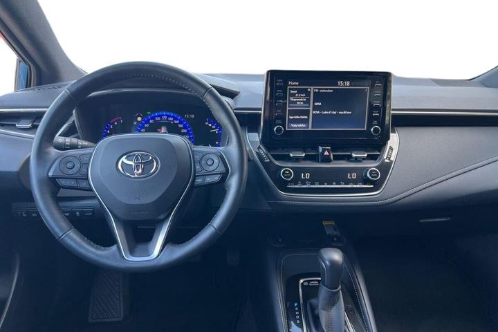 Blå Toyota Corolla fra 2021