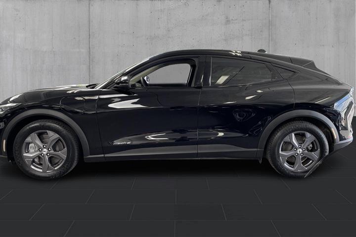 Sort Ford Mustang Mach-E fra 2023