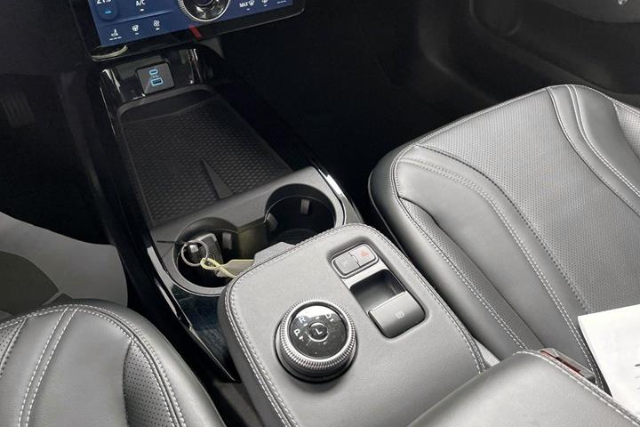 Sort Ford Mustang Mach-E fra 2023
