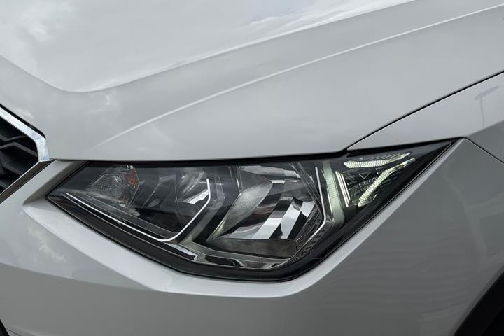 Hvid Seat Arona fra 2020