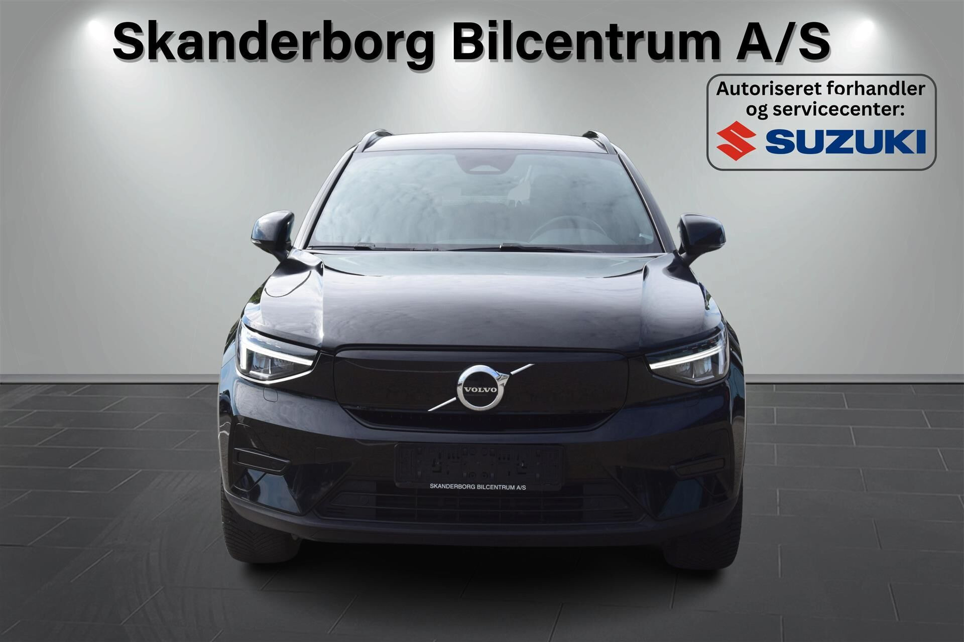 Sort Volvo XC40 fra 2023