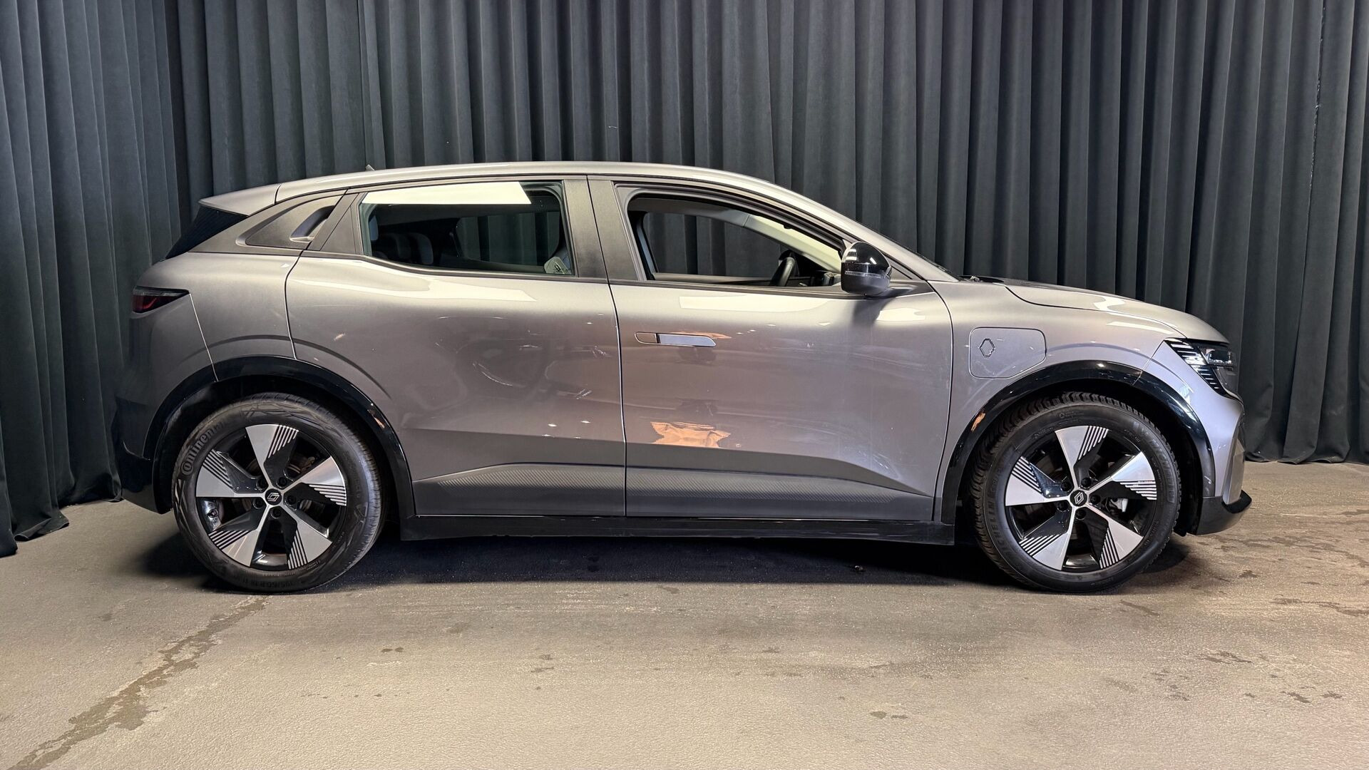 Grå Renault Mégane fra 2022