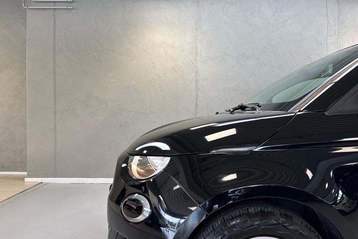 Sort Fiat 500e fra 2023