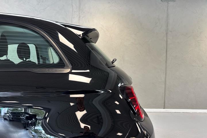 Sort Fiat 500e fra 2023
