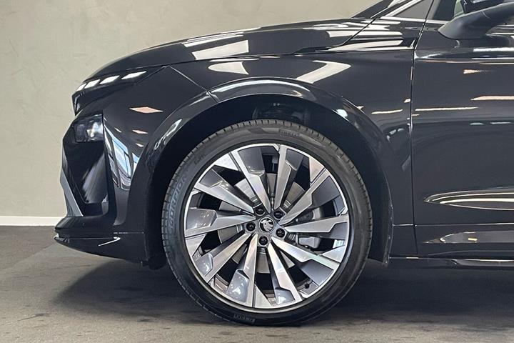 Sort Skoda Enyaq fra 2026