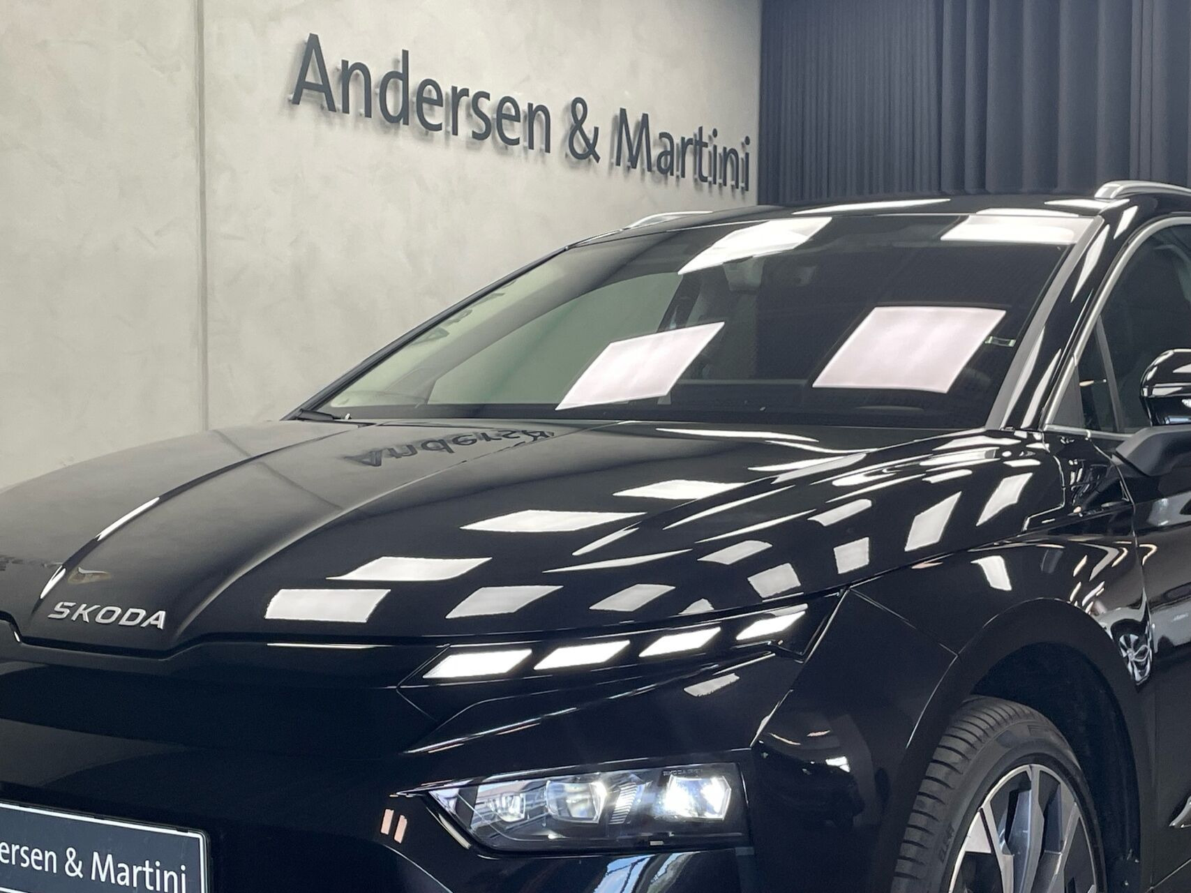 Sort Skoda Enyaq fra 2026