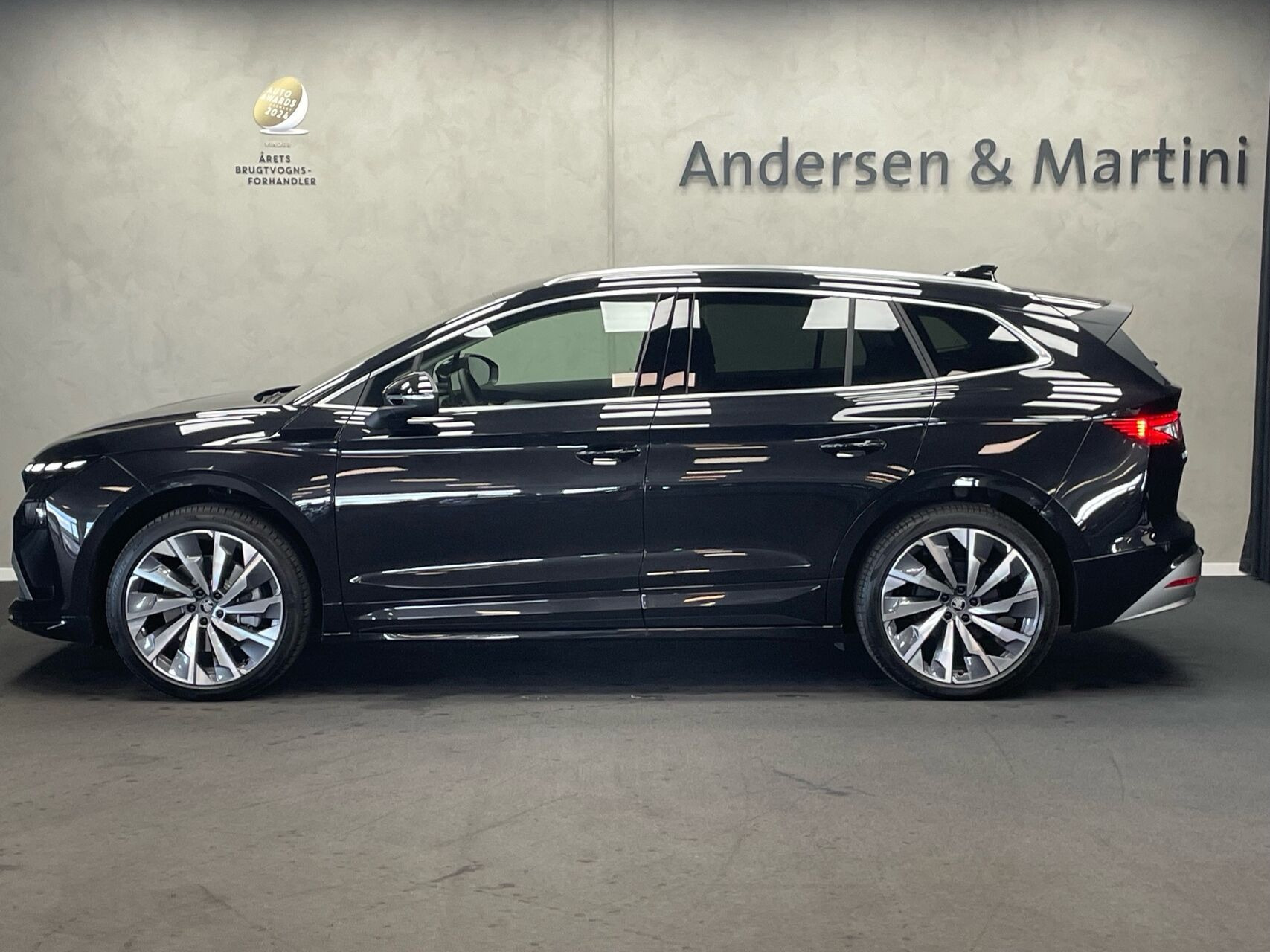 Sort Skoda Enyaq fra 2026