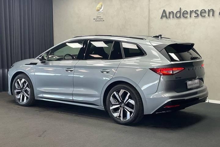 Grå Skoda Enyaq fra 2026