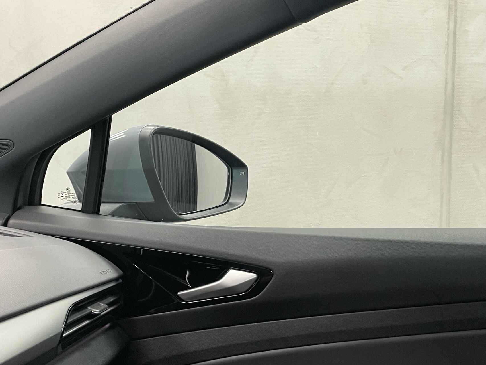 Grå VW ID.4 fra 2022
