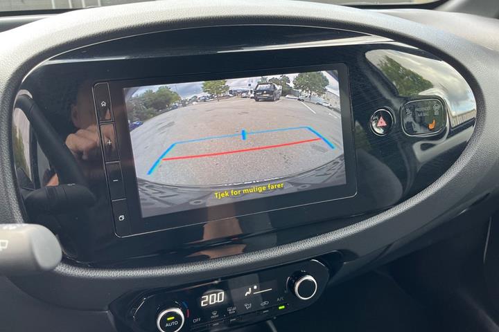 Hvid Toyota Aygo X fra 2025