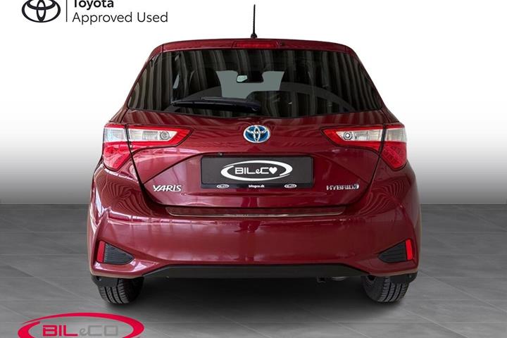 Rød Toyota Yaris fra 2018