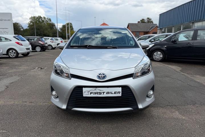 undefined Toyota Yaris fra 2013