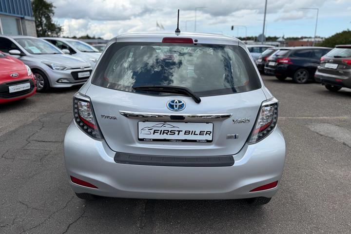 undefined Toyota Yaris fra 2013