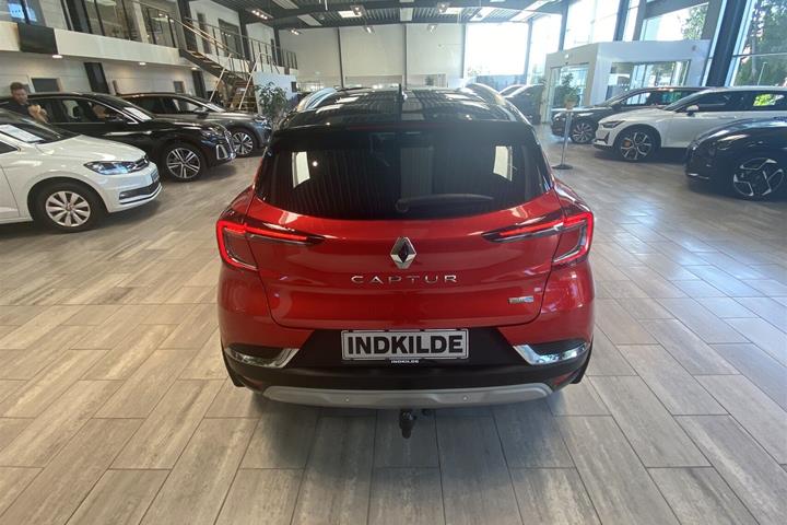 Rød Renault Captur fra 2020