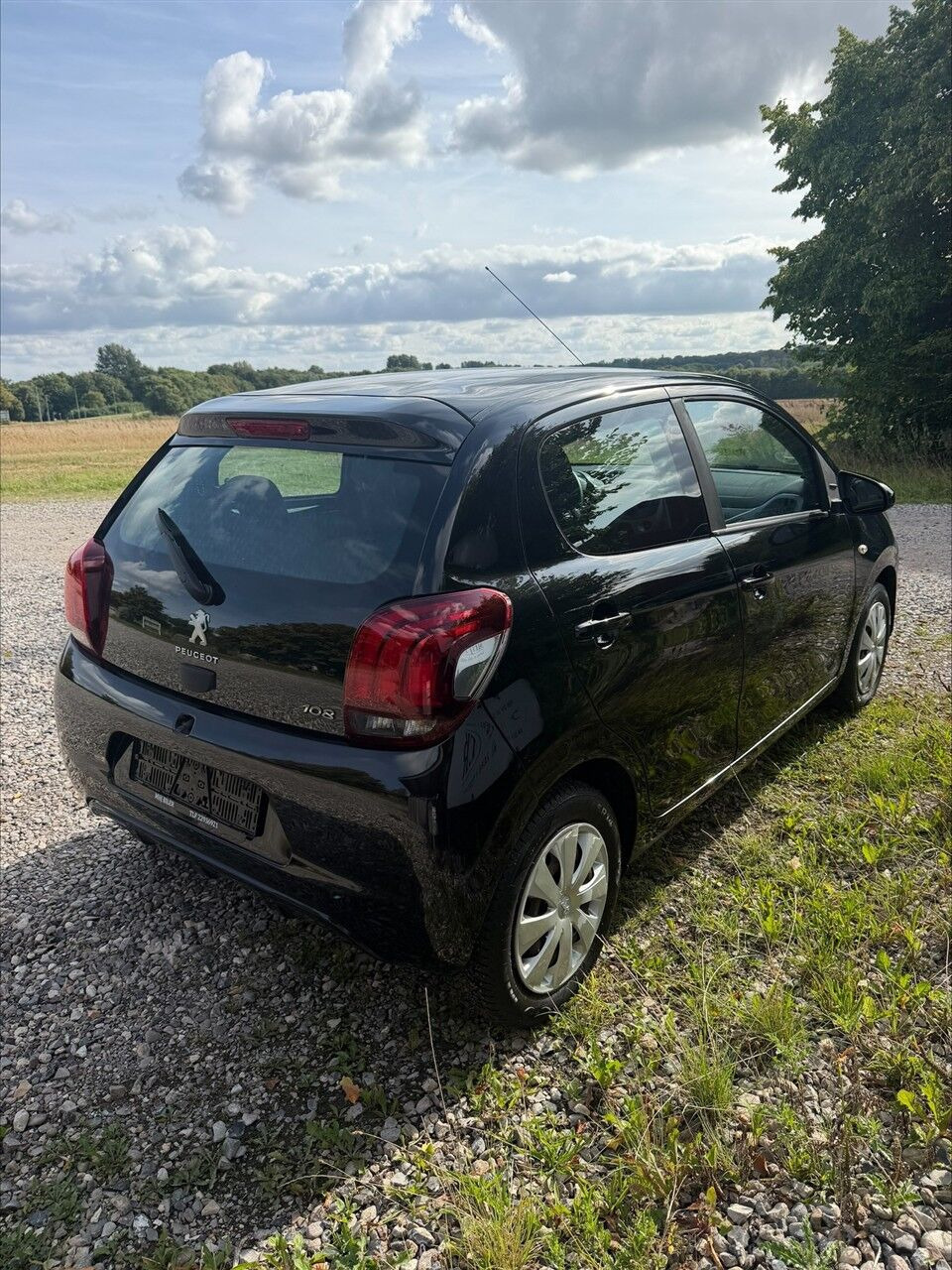 Sort Peugeot 108 fra 2017