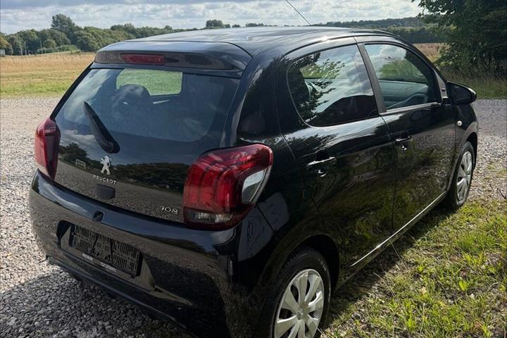 Sort Peugeot 108 fra 2017