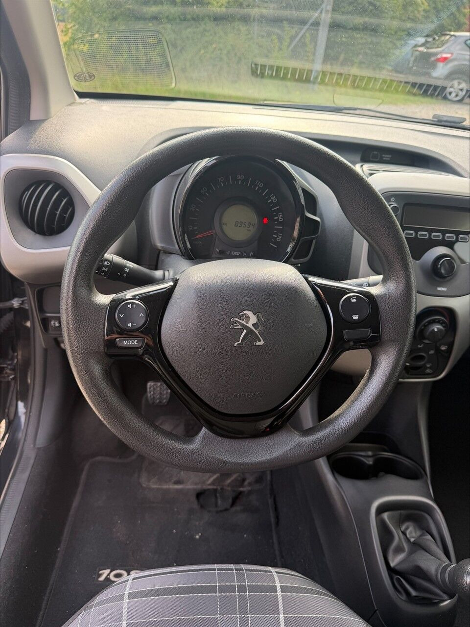 Sort Peugeot 108 fra 2017