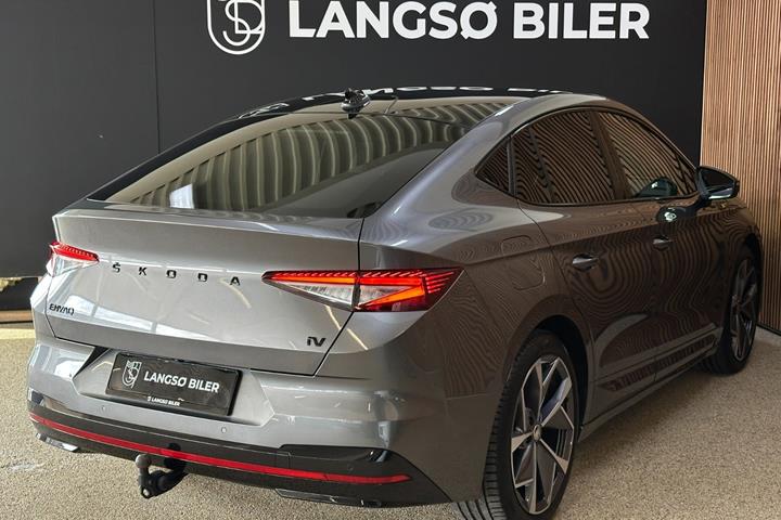 Grå Skoda Enyaq fra 2022