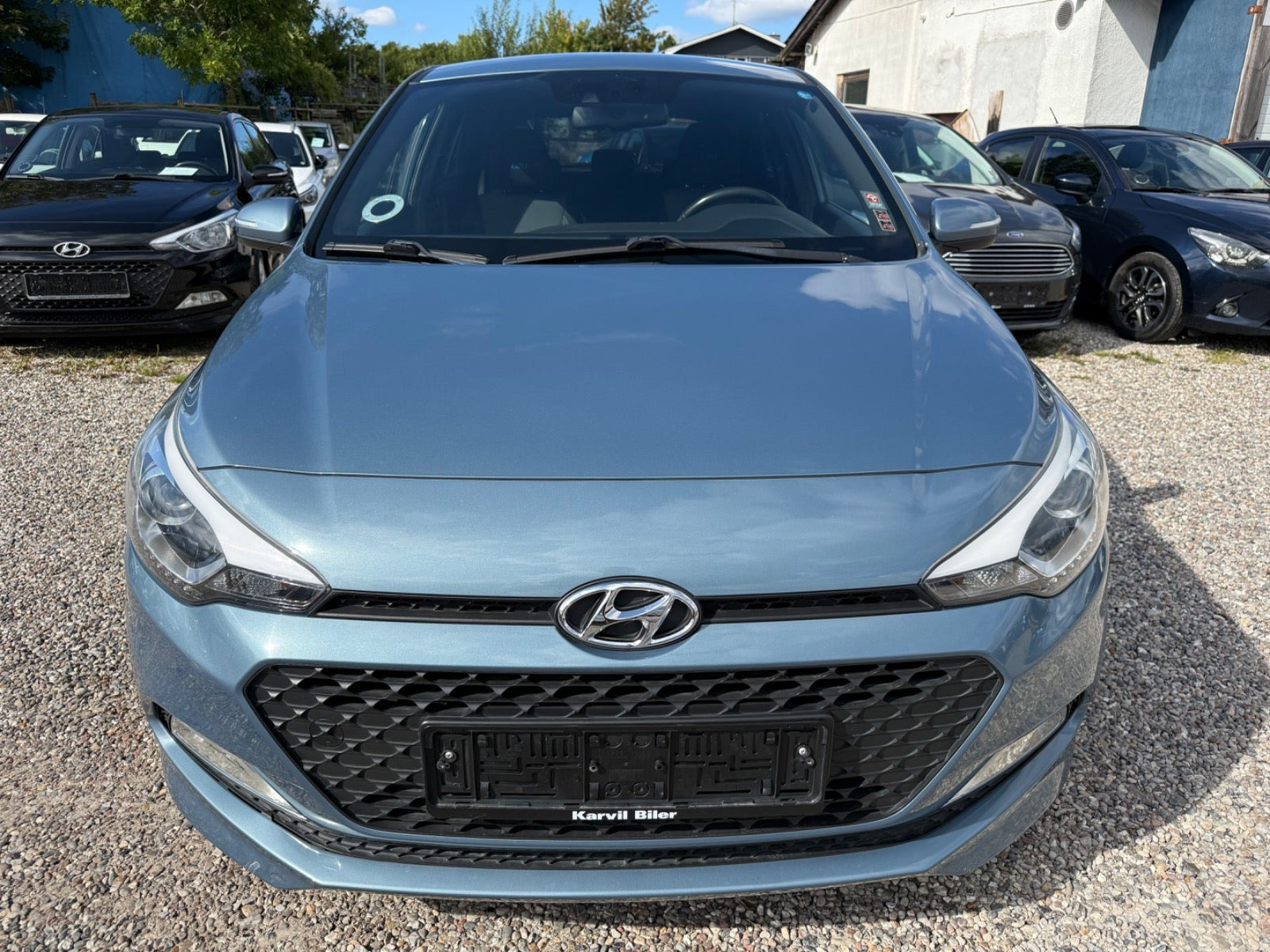 Grå Hyundai i20 fra 2017