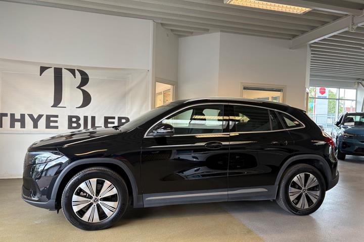 Sort Mercedes EQA250 fra 2024