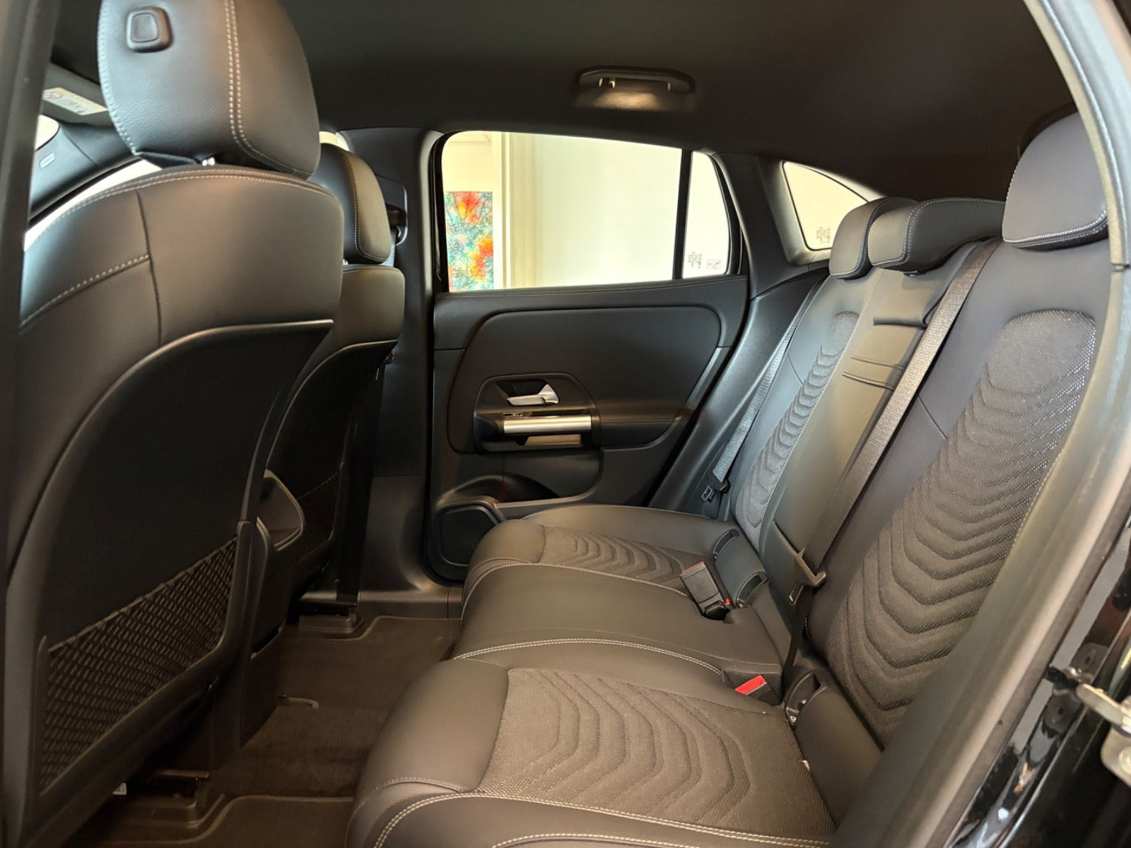 Sort Mercedes EQA250 fra 2024