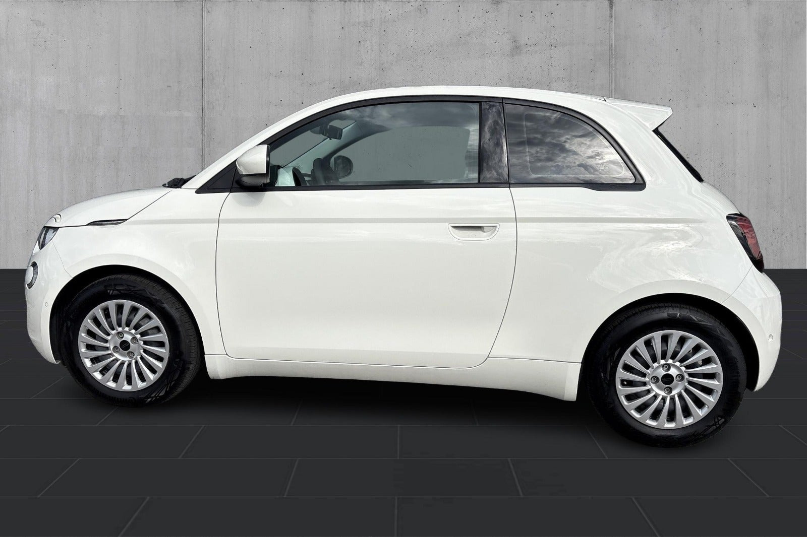 undefined Fiat 500e fra 2023