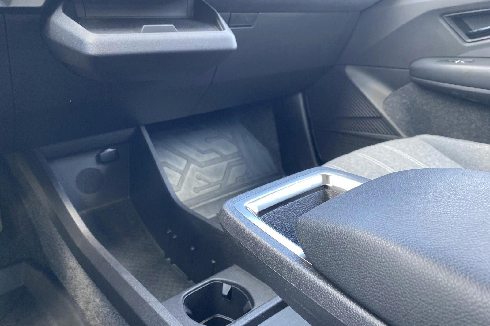 Hvid Renault Megane E-Tech fra 2023