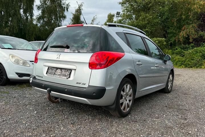 undefined Peugeot 207 fra 2010