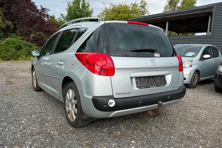 undefined Peugeot 207 fra 2010