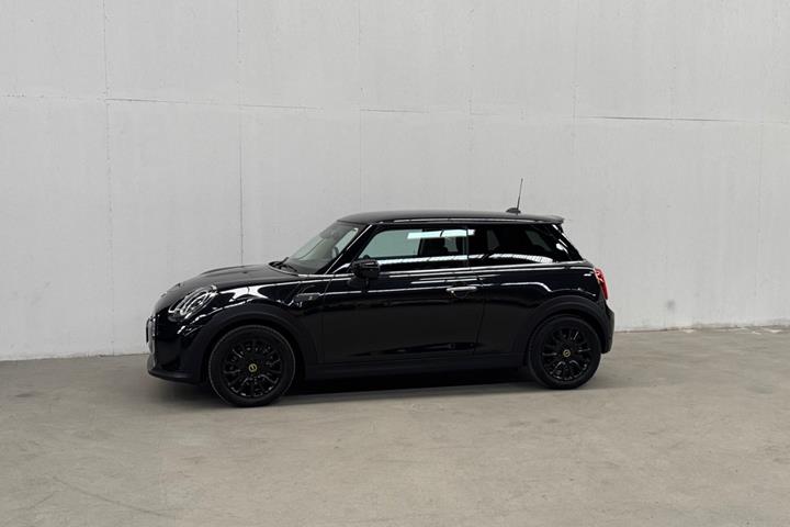Sort Mini Cooper SE fra 2023