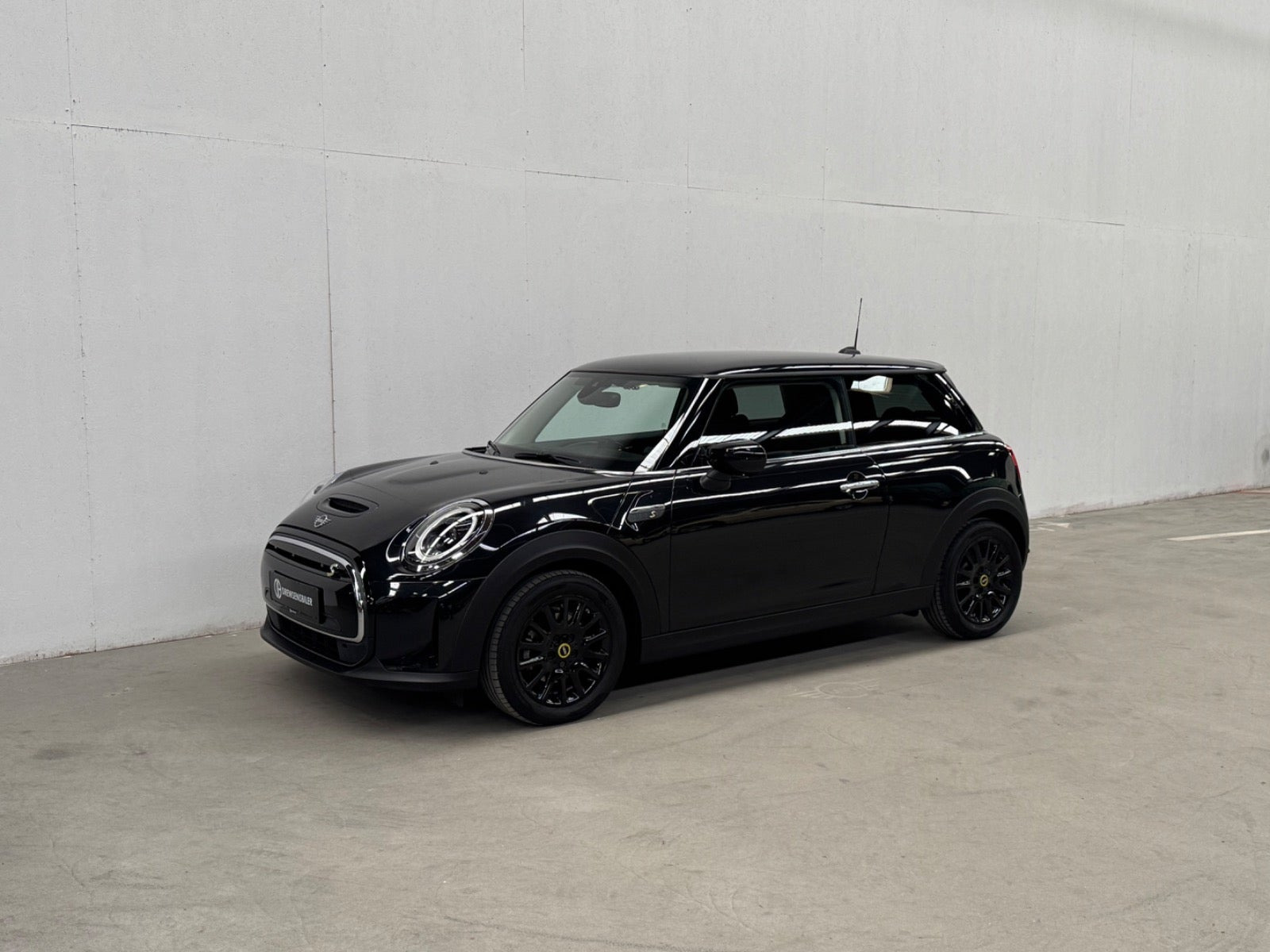 Sort Mini Cooper SE fra 2023