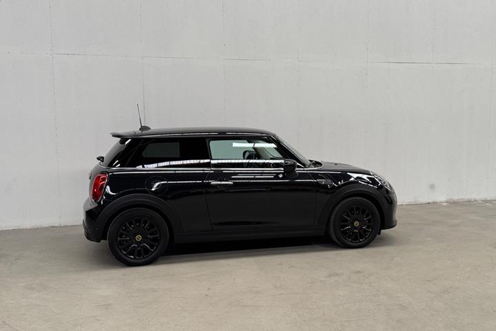 Sort Mini Cooper SE fra 2023