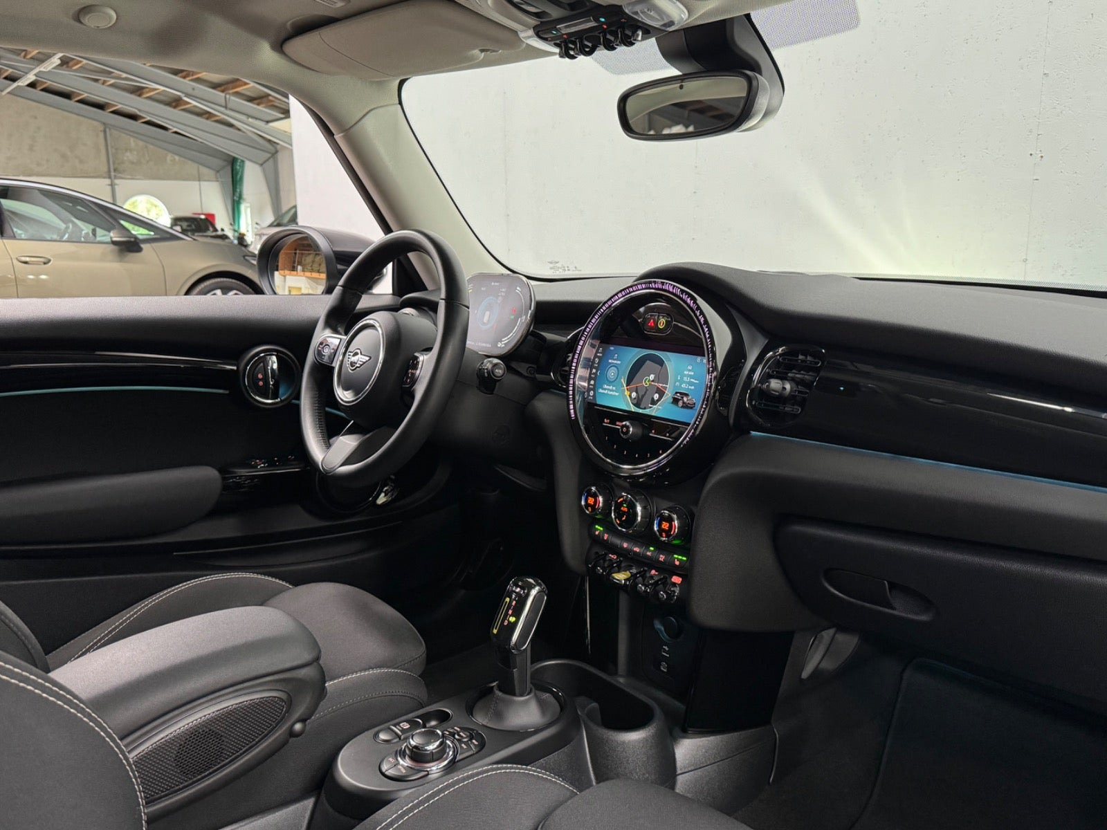 Sort Mini Cooper SE fra 2023