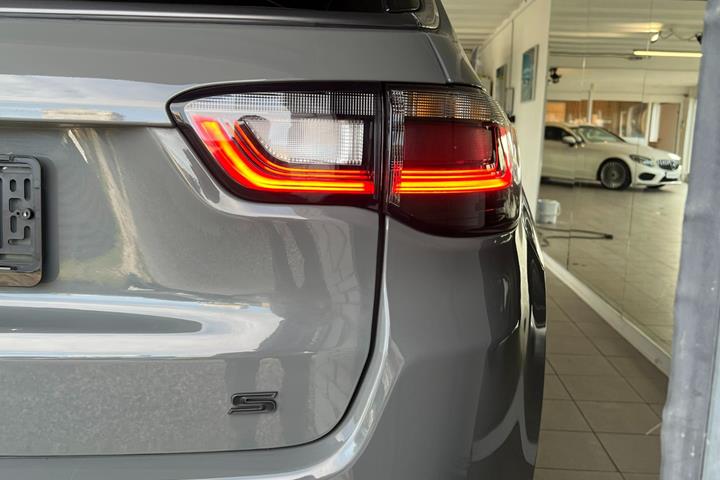Sort Jeep Compass fra 2021