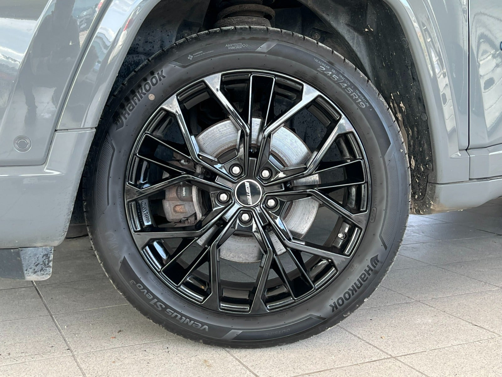 Sort Jeep Compass fra 2021