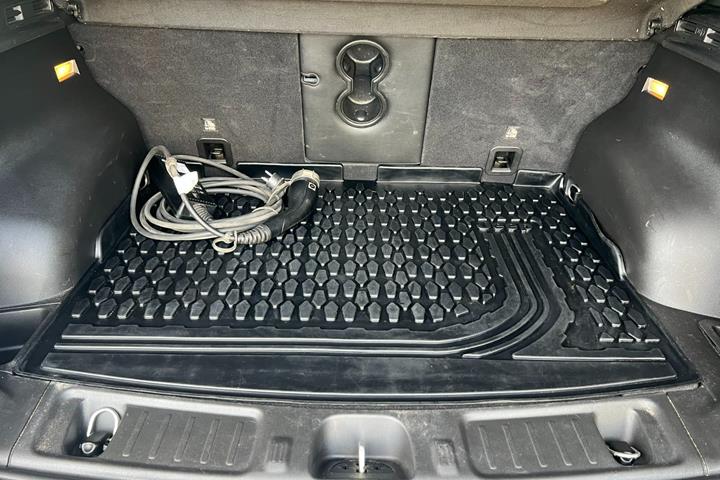 Sort Jeep Compass fra 2021