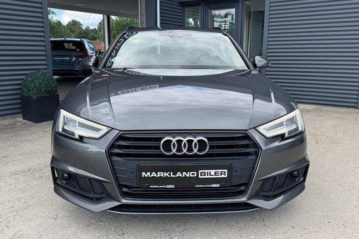 Grå Audi A4 fra 2019