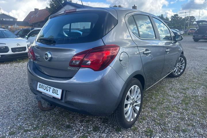 Grå Opel Corsa fra 2017