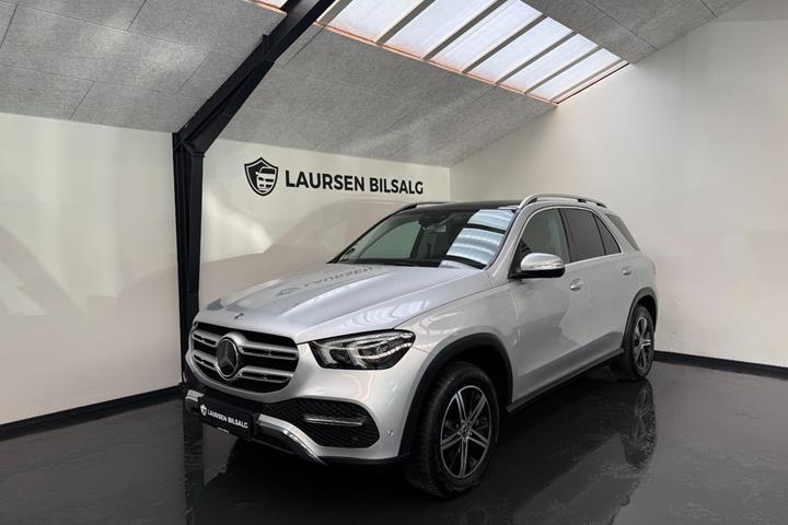 Sølv Mercedes GLE350 d fra 2020