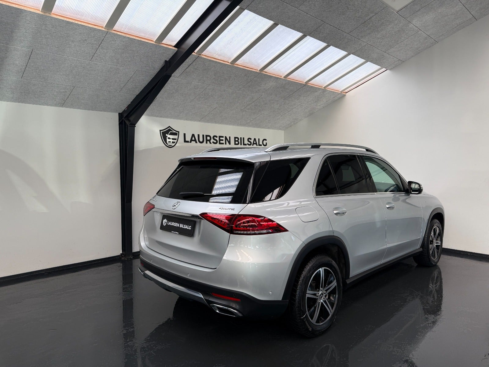 Sølv Mercedes GLE350 d fra 2020