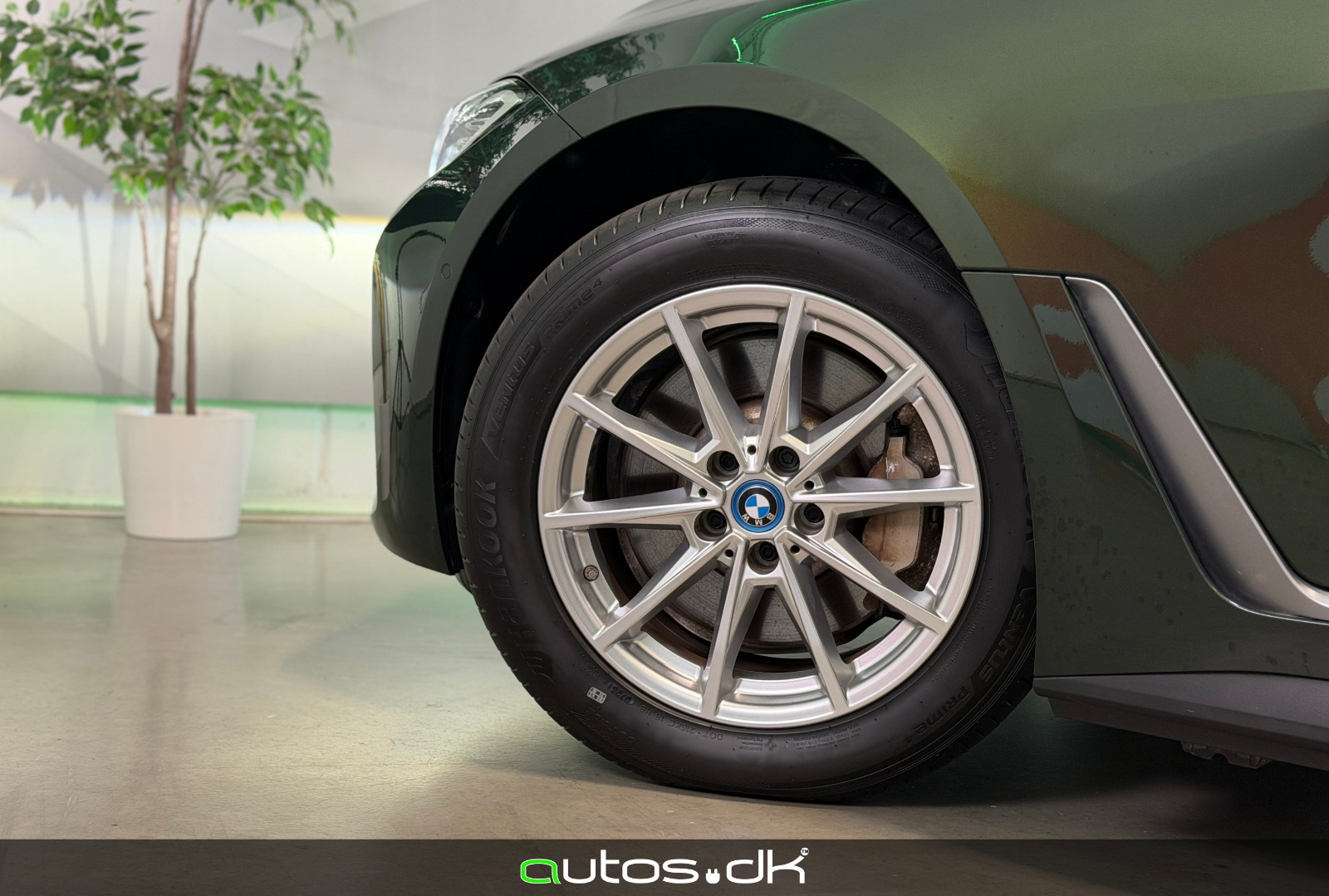 Grøn BMW i4 fra 2022